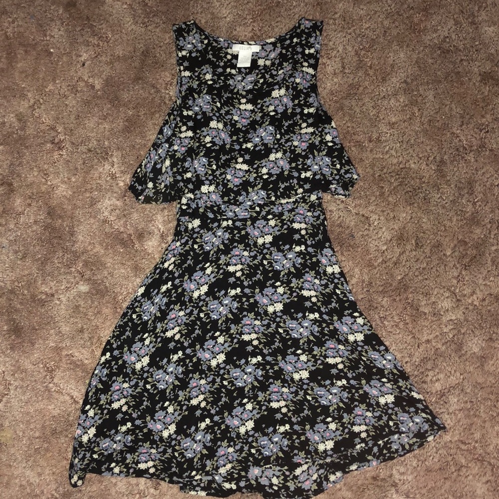 floral mini dress🌼🌸